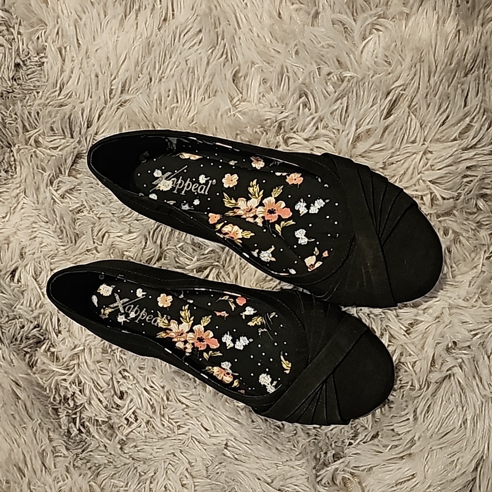 XAPPEAL Black Flats